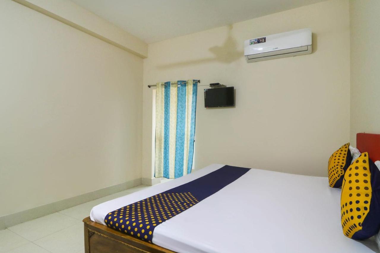 Spot On 68151 Prafulla Palace Jatani Exterior foto