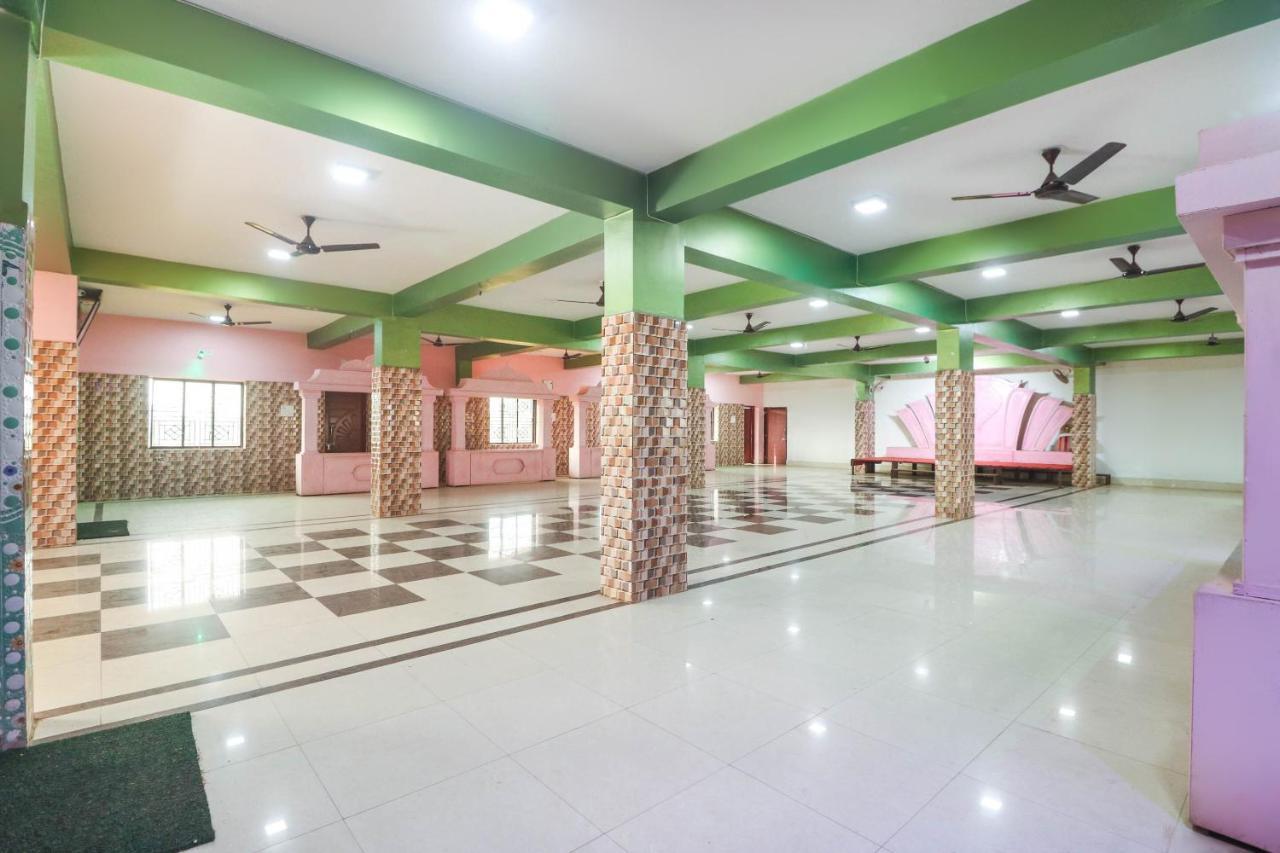 Spot On 68151 Prafulla Palace Jatani Exterior foto